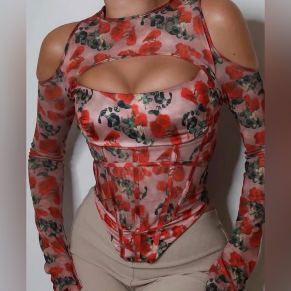 House of CB Red Floral Cutout Corset Top - Picture 4 of 11